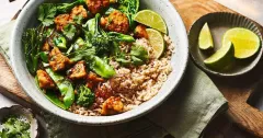 Sticky Tempeh and Broccoli Stir-Fry with Brown Rice