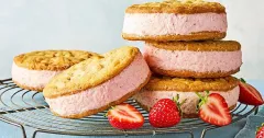 Strawberries and Cream Cookie Sandwiches