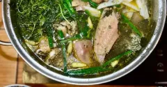 Lẩu Gà Lá É Măng Chua Thơm Ngon Chuẩn Vị Đà Lạt