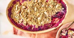 Healthy Vegan Berry Baked Oats