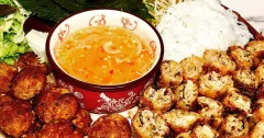 Bún Chả Hà Nội Chuẩn Vị & Nem Rán Giòn Rụm