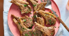Juicy Air Fryer Lamb Chops with Garlic and Herbs