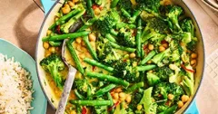 Creamy Chickpea, Coconut & Broccoli Stew