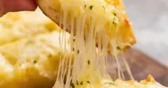 Easy Cheesy Garlic Bread