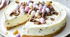 Easy No-Bake Mini Egg Cheesecake
