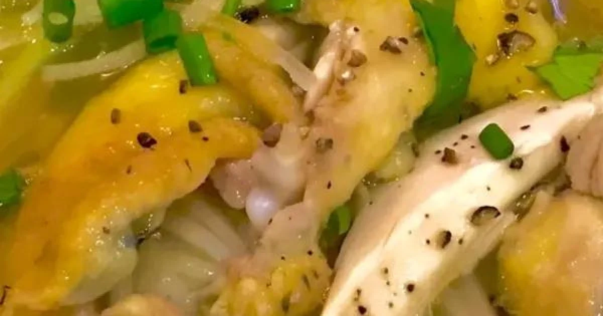 Cách Nấu Phở Gà Truyền Thống Thơm Ngon, Nước Dùng Thanh Ngọt