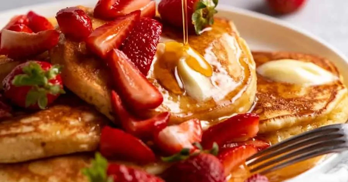 Fluffy Ricotta Pancakes with Macerated Strawberries