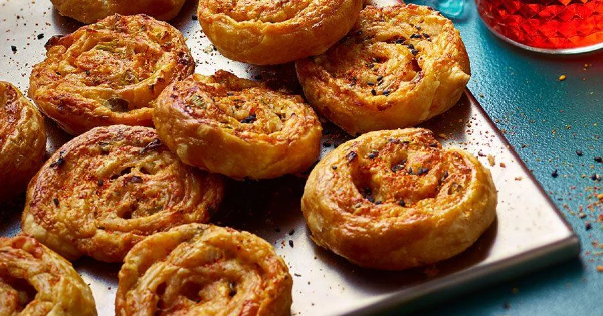 Cheesy Kimchi and Spring Onion Puff Pastry Pinwheels