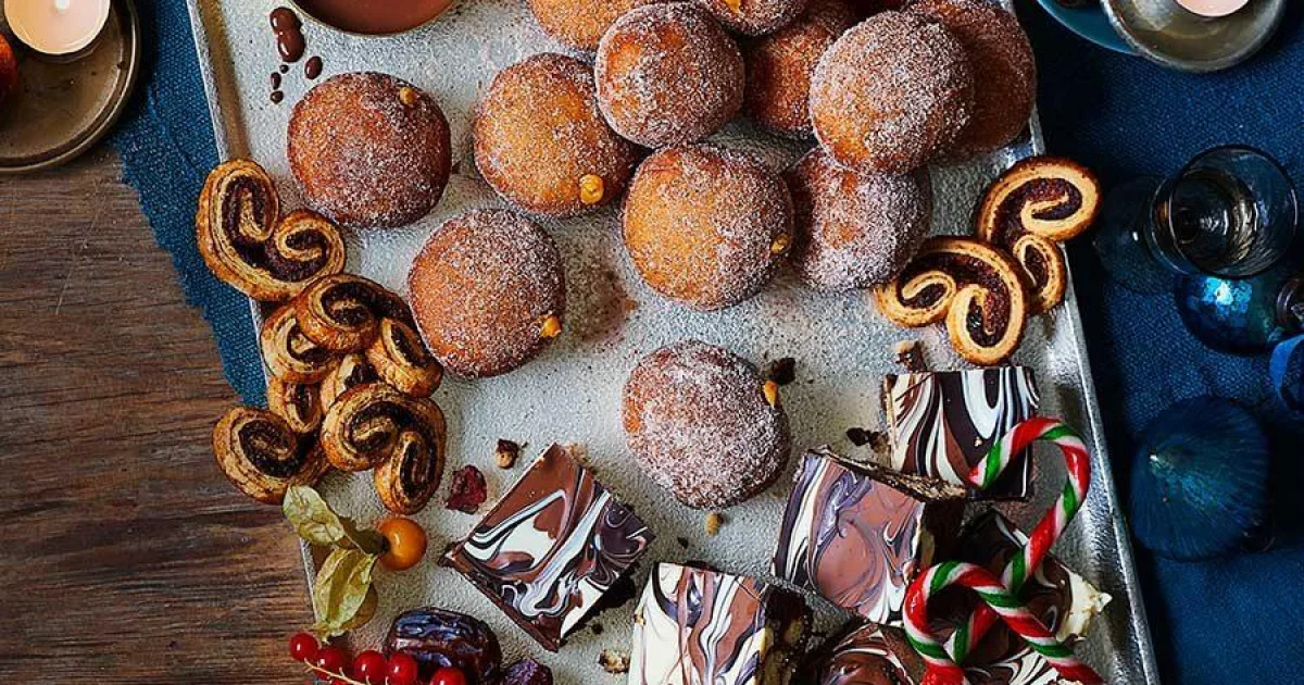 Ultimate Festive Dessert Grazing Board