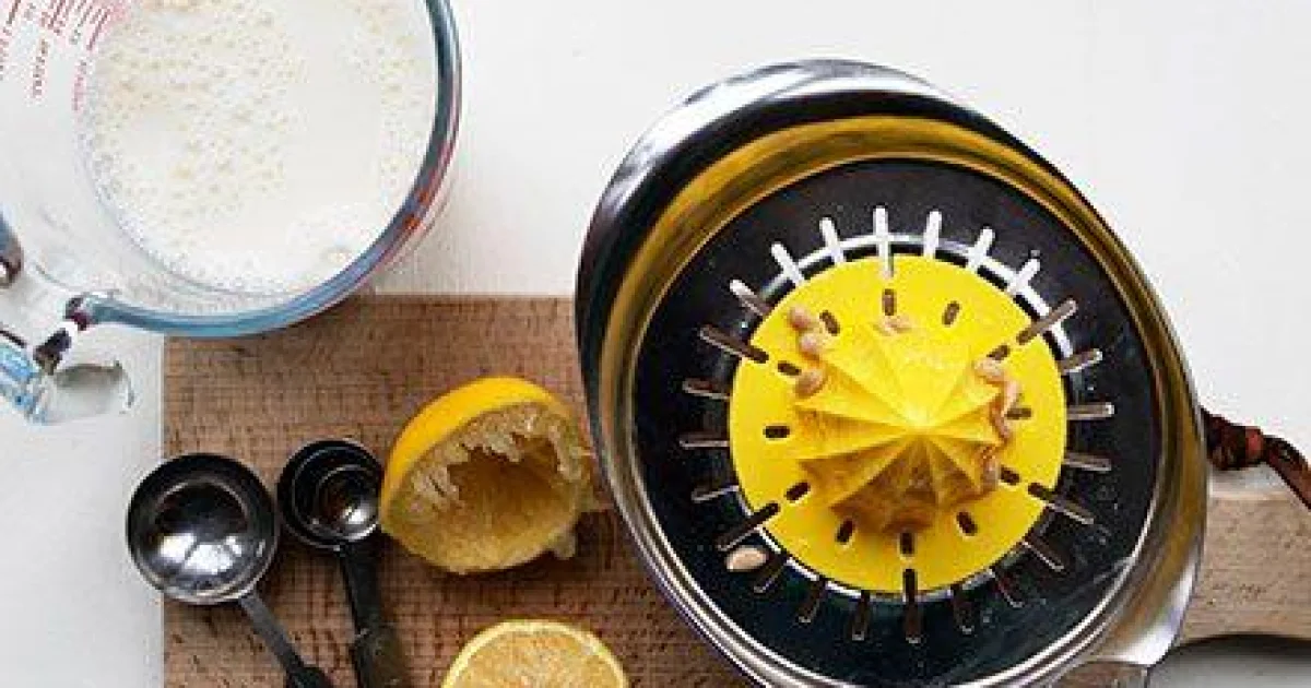 Easy 10-Minute Homemade Buttermilk Substitute