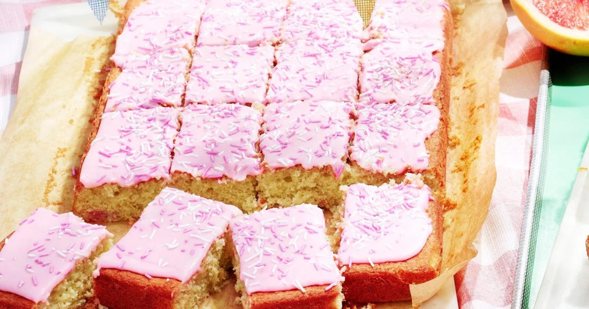 Raspberry and Toasted Coconut Sponge Cake